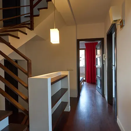 Bright 4 Bedroom House With Living And Work Place * ורשה