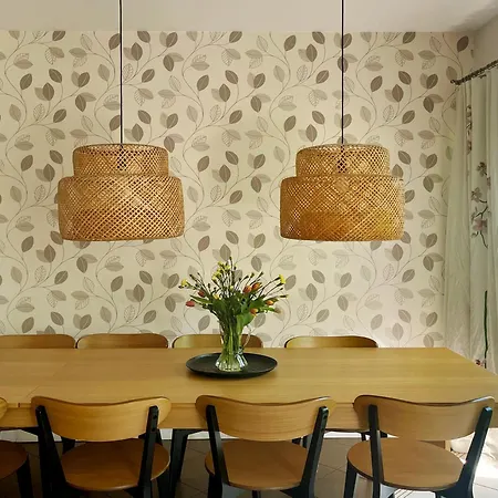 Bright 4 Bedroom House With Living Room, Work Place & Garden Warsaw בית נופש