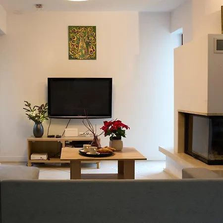 Bright 4 Bedroom House With Living And Work Place Prázdninový dům Varšava