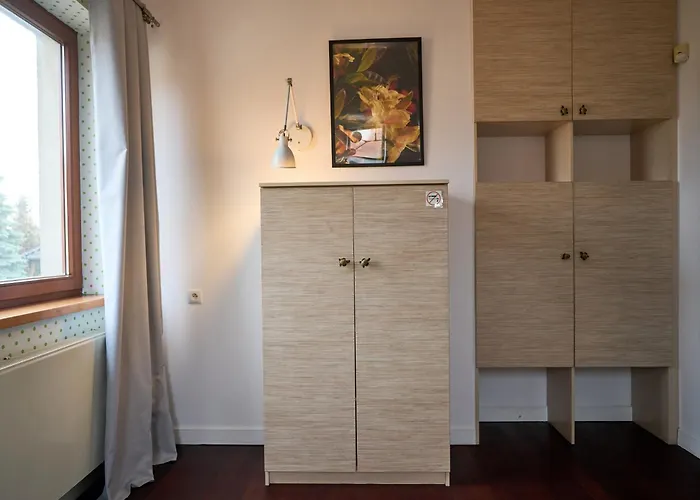 Bright 4 Bedroom House With Living And Work Place Prázdninový dům Varšava