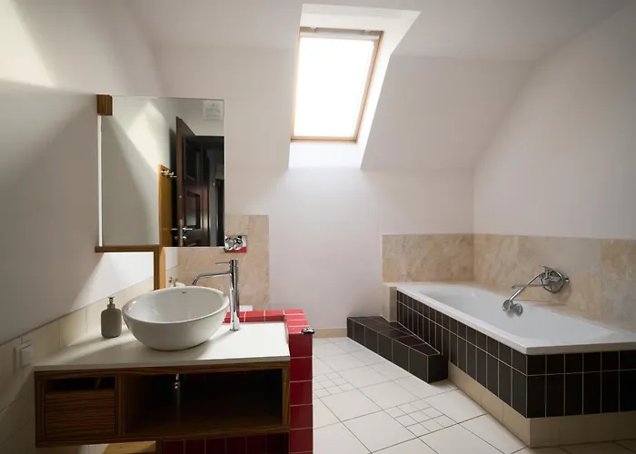 Bright 4 Bedroom House With Living And Work Place * Varšava