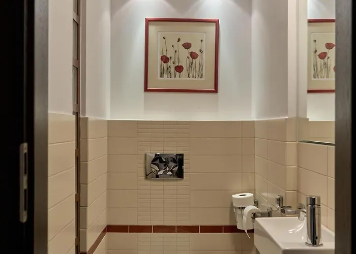 Bright 4 Bedroom House With Living And Work Place * Varšava